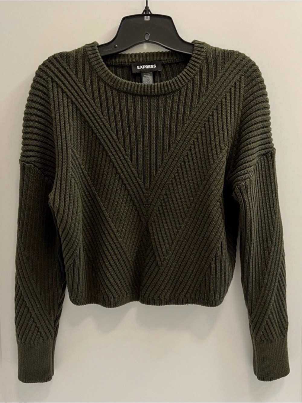 Express Crewneck Sweater Size
XS Bundle of 3 Olive Green, Yellow and Burgundy - Picture 7 of 16